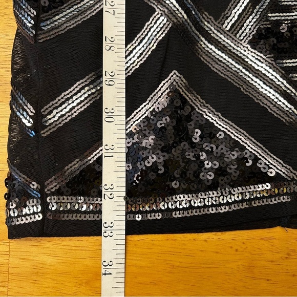 EXPRESS Sequined Geometric Print Long Sleeve Dress - Picture 12 of 15